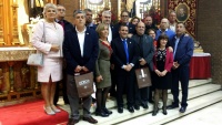 El Centro San Juan de Dios entrega la Granada de Oro a 14 trabajadores jubilados 